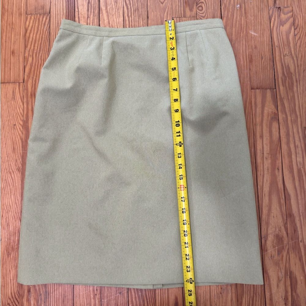 Vintage Le Suit Petite 2-Piece Skirt Suit Women’s 14P Khaki Office Career Set - Picture 3 of 9